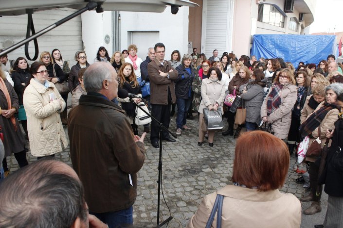 Ontem, Arménio Carlos, acompanhado de vários dirigentes sindicais da região de Lisboa, esteve no local a prestar solidariedade para com os trabalhadores em vigília à porta das instalações