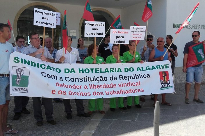 Protesto dos trabalhadores do Inatel Albufeira