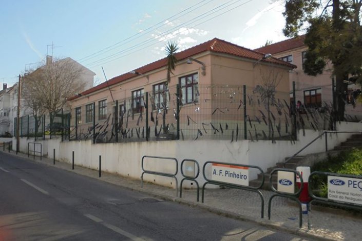 CDU defende que abertura de turmas na Escola Dr. Mário Madeira permitiria o regresso dos alunos colocados fora da vila