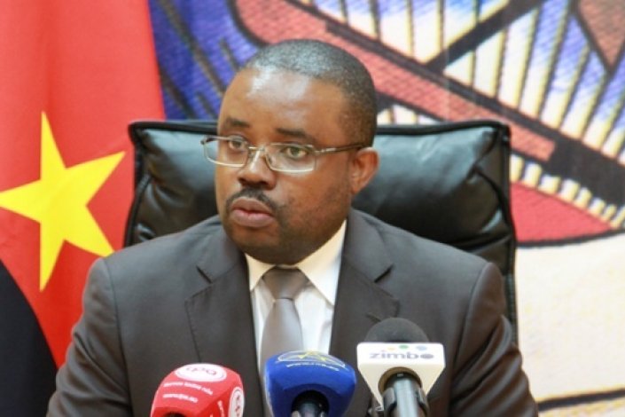 O ministro das Finanças de Angola afirmou não estar em causa um resgate financeiro