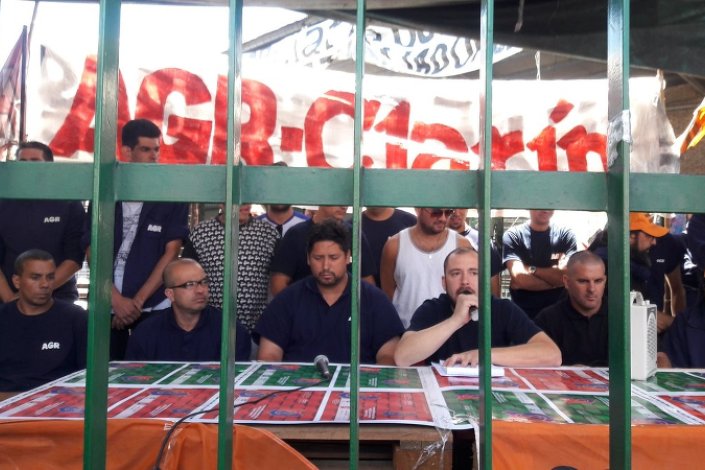 Trabalhadores da AGR-Clarín, em Buenos Aires, lutam pela defesa dos seus postos de trabalho
