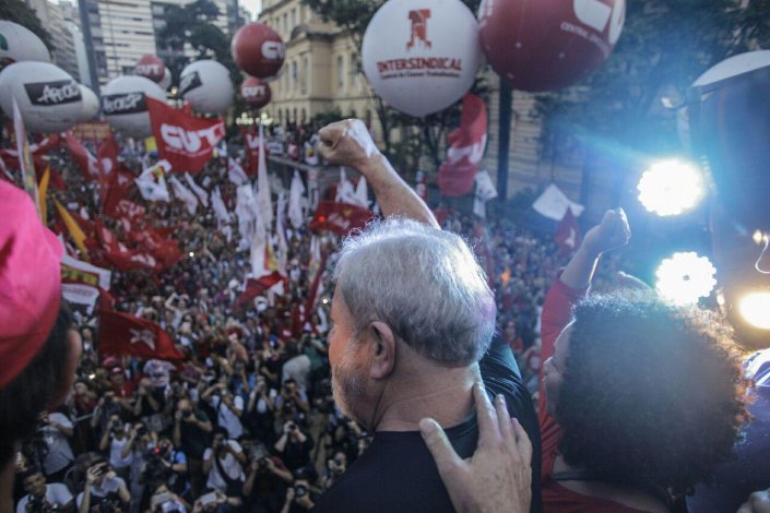 Em São Paulo, Lula da Silva valorizou o seu legado e denunciou o pacto judicial-mediático contra o projecto popular dos governos do PT