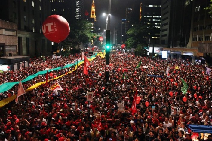 Manifestação contra o «golpe» no Brasil (São Paulo, Março de 2016)