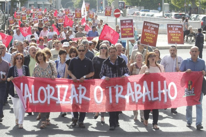 Os trabalhadores exigem um regime de reformas antecipadas que seja mais justo para todos