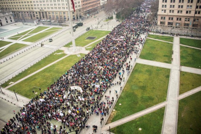 Milhares de trabalhadores protestaram em Santiago contra o actual sistema de pensões chileno