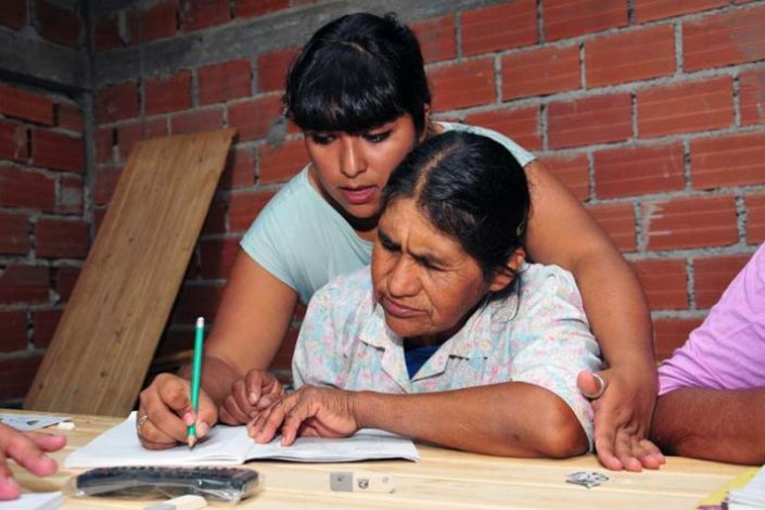 Com o programa «Yo, sí puedo» foram alfabetizadas cerca de oito milhões de pessoas em todo o mundo