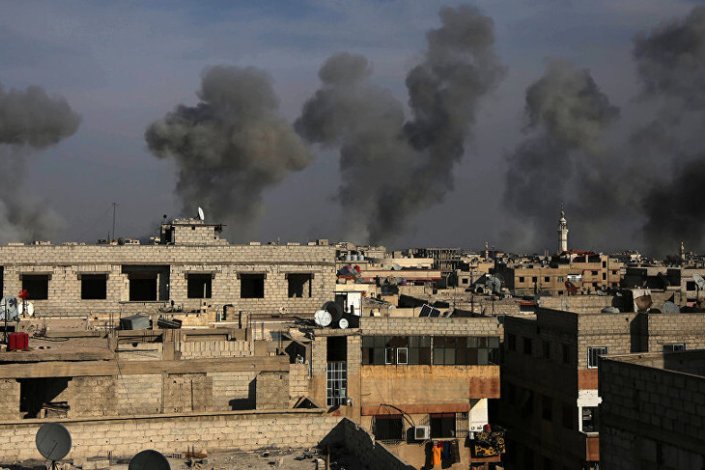 Em 2013, o subúrbio damasceno de Ghouta foi atacado com armas químicas; a forte campanha de acusações então lançada pelos países ocidentais contra o Governo sírio acabaria por se desmoronar