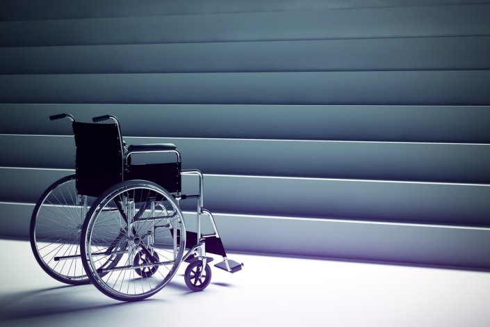 Pessoas em cadeira de rodas ou com carrinho de bebé estão impedidas de circular livremente no Metro de Lisboa