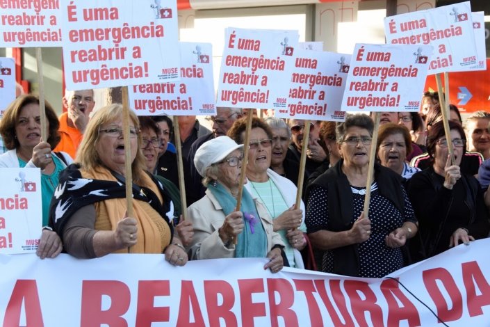 Utentes do hospital de Espinho reclamaram reabertura do serviço de Urgência