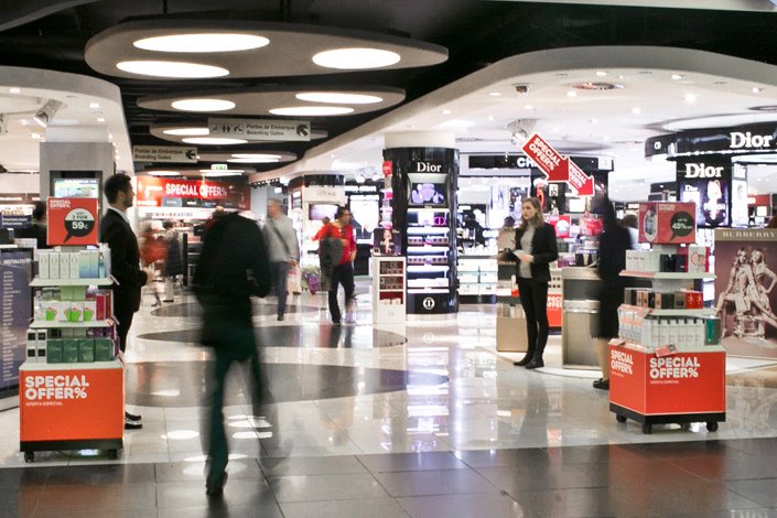 A Lojas Francas de Portugal representa um sector lucrativo da economia nacional entregue às multinacionais