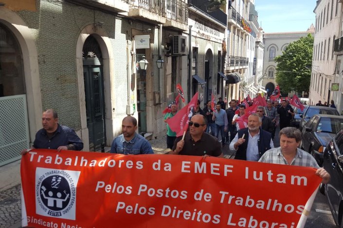 Trabalhadores da EMEF lutam contra a precariedade e pela manutenção dos seus postos de trabalho