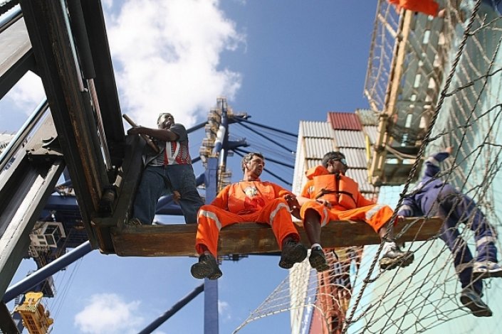 Estivadores do porto de Lisboa conseguem acordo para Contrato Colectivo de Trabalho