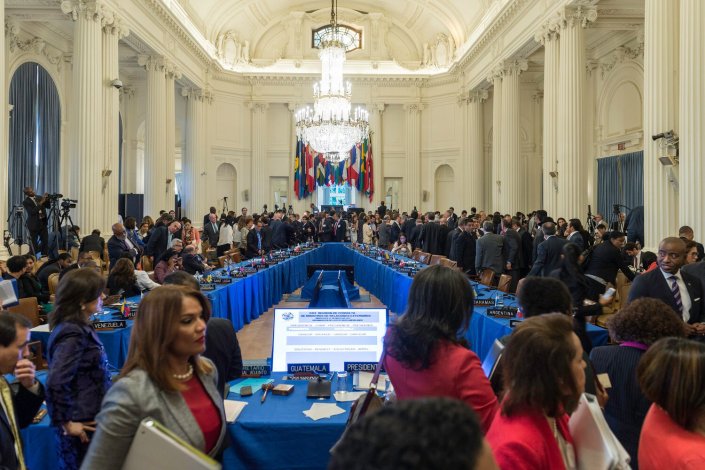 Pese embora os esforços da oposição venezuelana a nível internacional, a linha intervencionista foi travada na reunião de chanceleres da OEA, ontem, em Washington