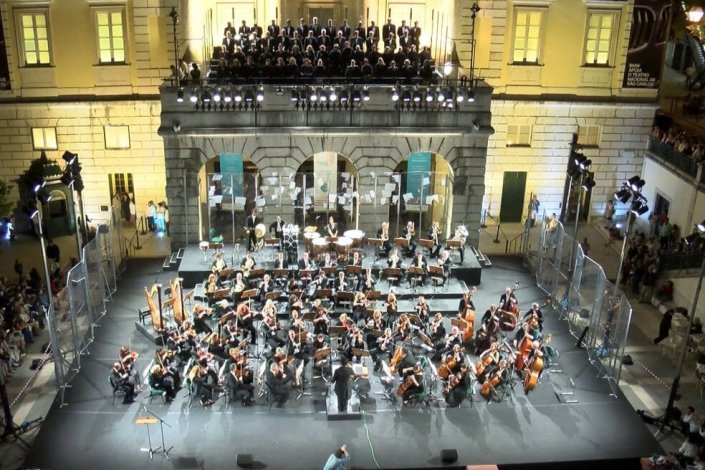 O festival «ao Largo» vai para a 8.ª edição e vai ocupar o Largo de São Carlos, em Lisboa, até 30 de Julho