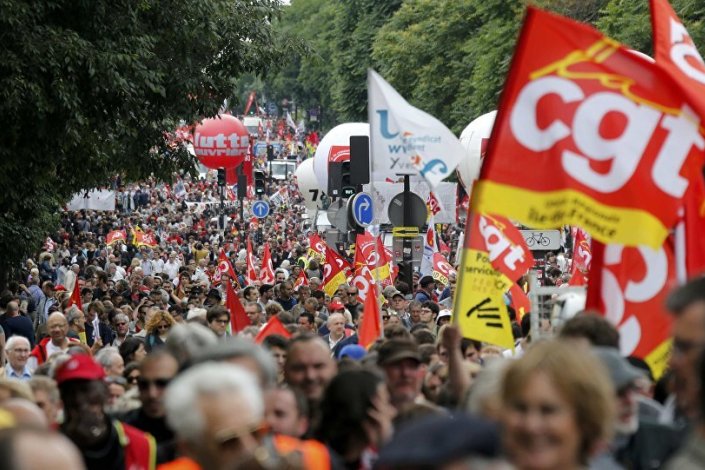 A CGT avisou o governo que o artigo 49.3 não vai parar o «movimento social»