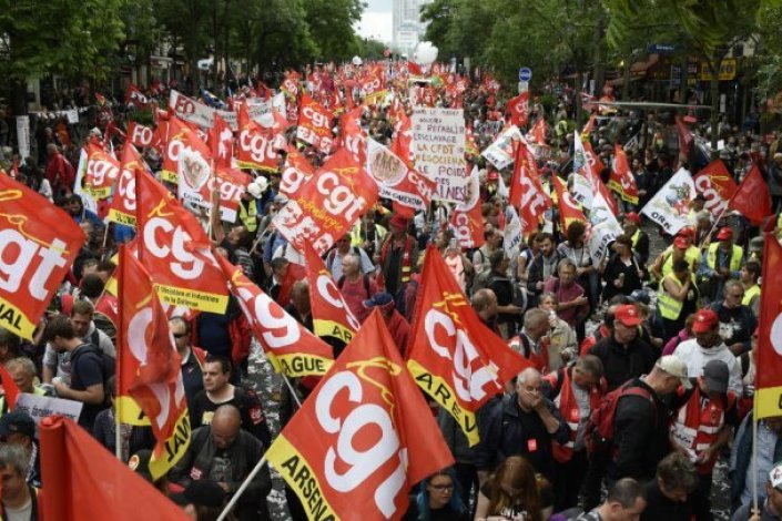 No dia 14 de Junho, mais de um milhão de pessoas protestaram em Paris contra a reforma laboral