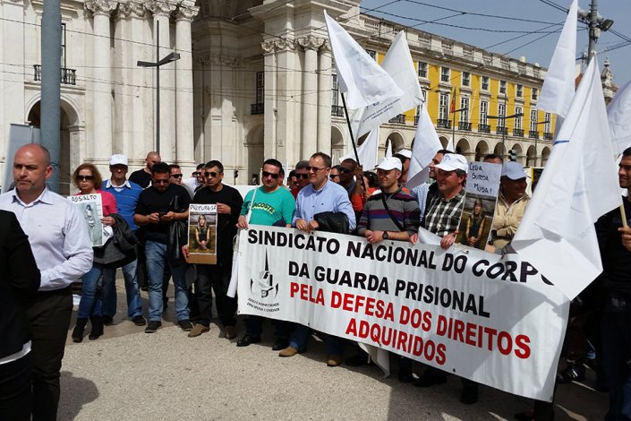 Vigília de guardas prisionais no Ministério das Finanças, em Abril de 2015