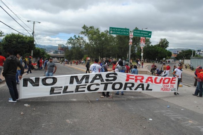 Desde quarta-feira, aumentam os protestos contra a demora na divulgação dos resultados das eleições presidenciais nas Honduras, marcadas por suspeitas de fraude