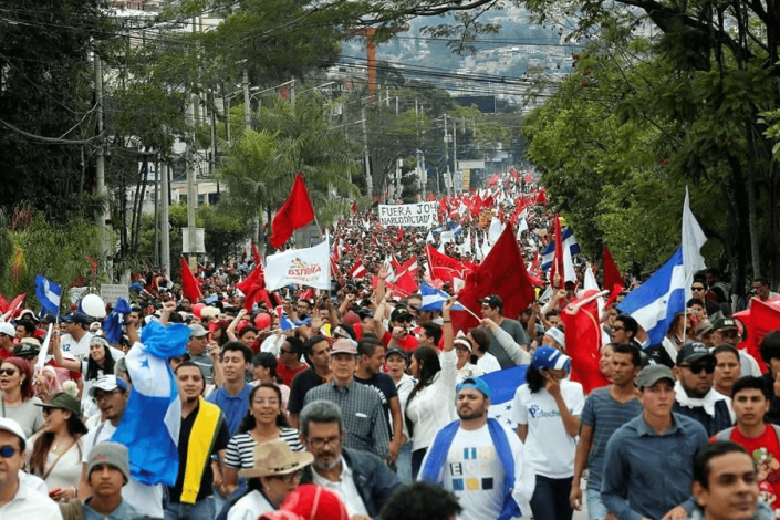 Milhares de pessoas continuam a denunciar a existência de «fraude eleitoral» nas Honduras