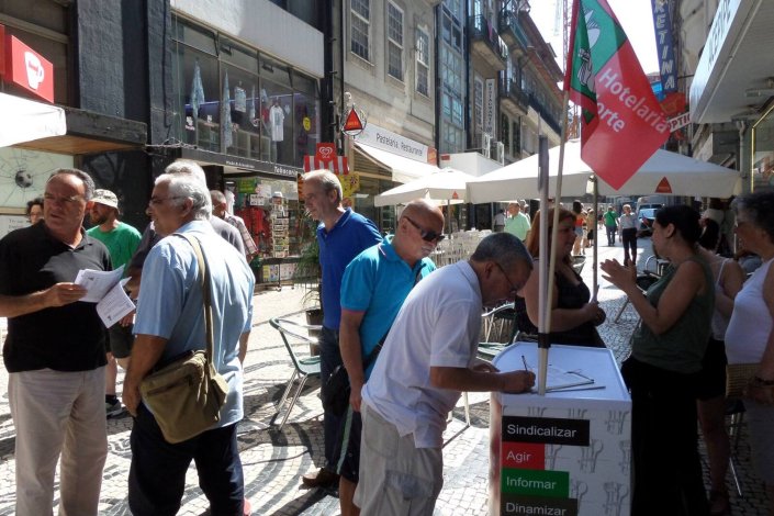 Acção dinamizada em estabelecimentos do Porto