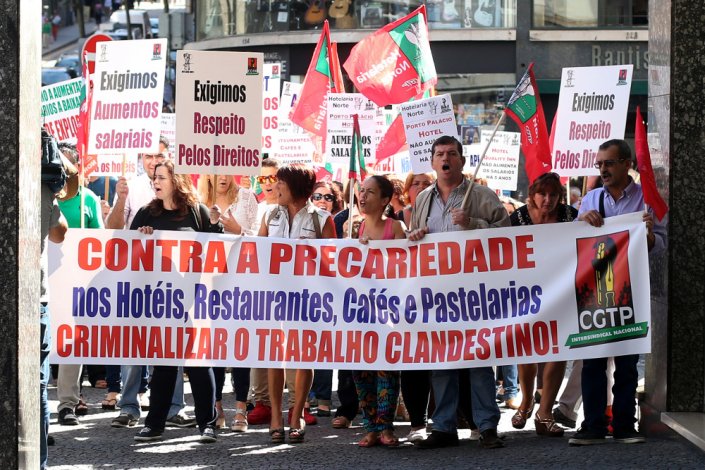 Os trabalhadores do sector da hotelaria têm realizado várias acções por aumentos salariais e contra a precariedade