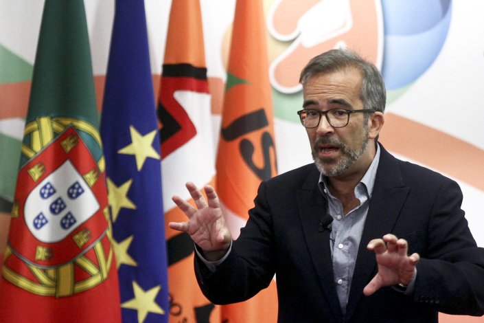 Deputado do PSD confessa vontade do seu partido em criar um ministro das Finanças da União Europeia