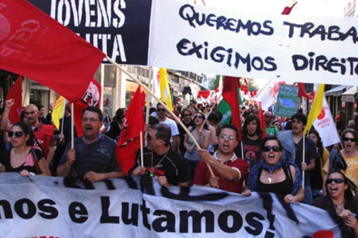 Jovens trabalhadoras e trabalhadores, lado a lado na luta por um futuro melhor.