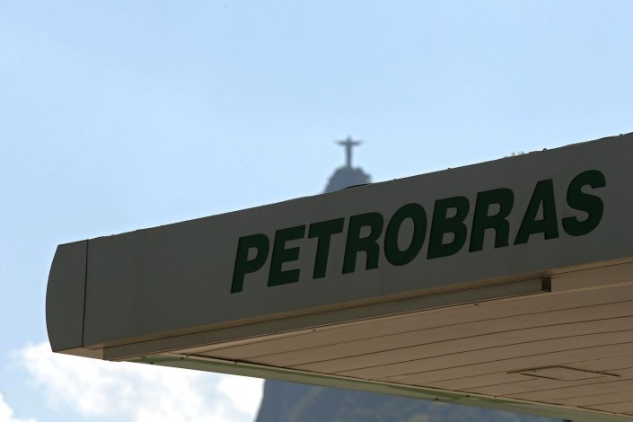 Os trabalhadores da petrolífera dizem que é um «crime» entregar gasodutos nacionais a investidores estrangeirosCréditos