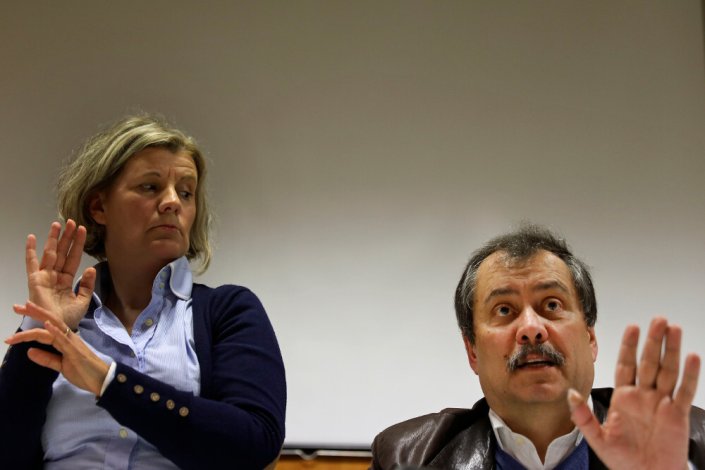 Mário Nogueira, coordenador da Fenprof, e Alexandra Perry, presidente da Afomos