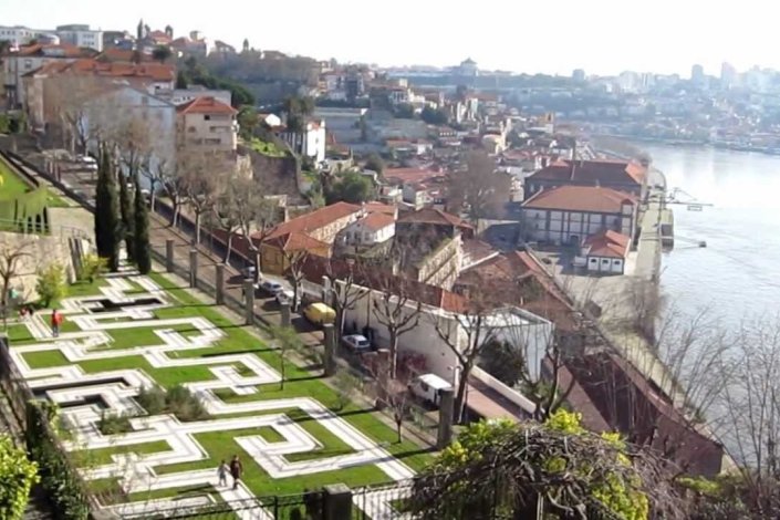 O PCP tem-se batido no Parlamento pela reposição das freguesias de modo a garantir a proximidade do poder local e melhores serviços públicos