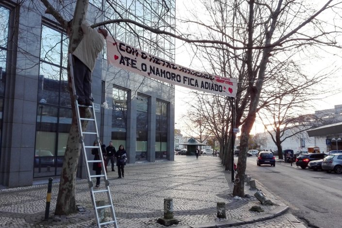 A falta de financiamento do Metro de Lisboa tem conduzido a dilatados tempos de espera