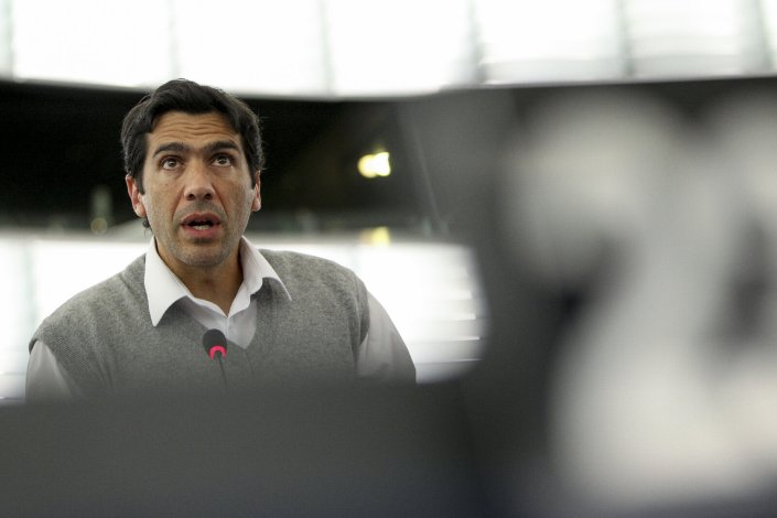 O deputado do PCP Miguel Viegas integra a comissão de inquérito aprovada pelo Parlamento Europeu