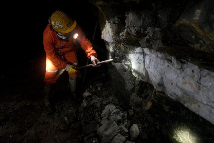 Mineiros da Panasqueira conseguem acordo salarial com empresa