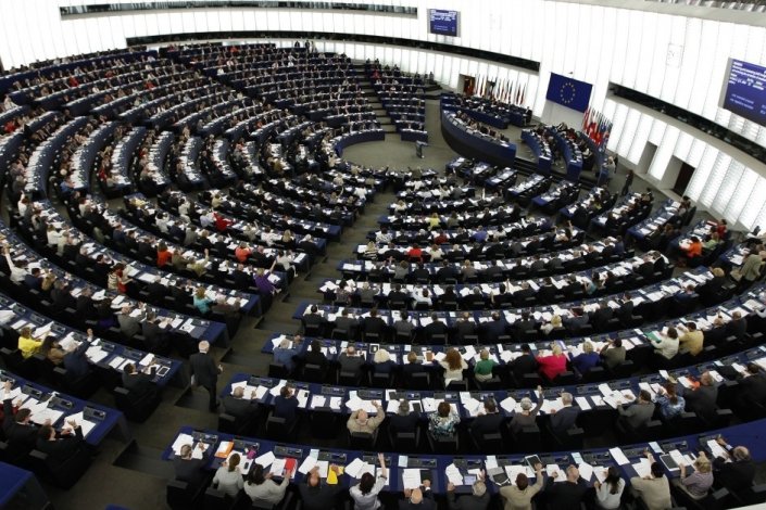 O novo presidente do Parlamento Europeu só será conhecido após a quarta volta da eleição