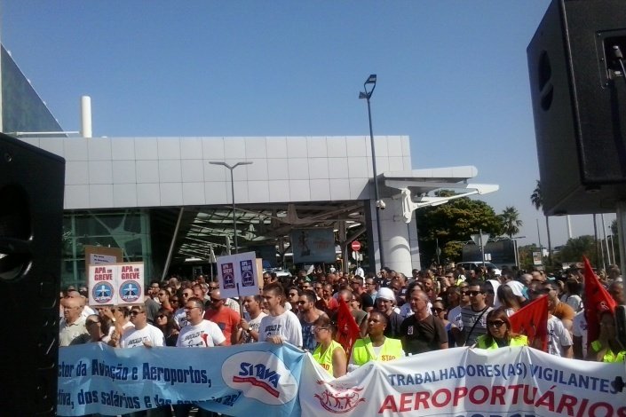 Plenário dos APA no dia da greve de 24 horas, a 27 de Agosto