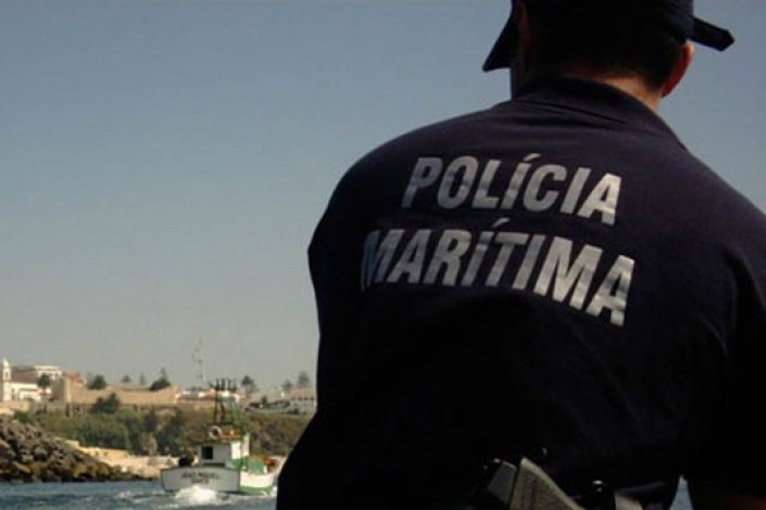 O referido projecto-lei, entre os múltiplos aspectos que contempla, propõe a sujeição a um regulamento disciplinar próprio de cada uma das entidades