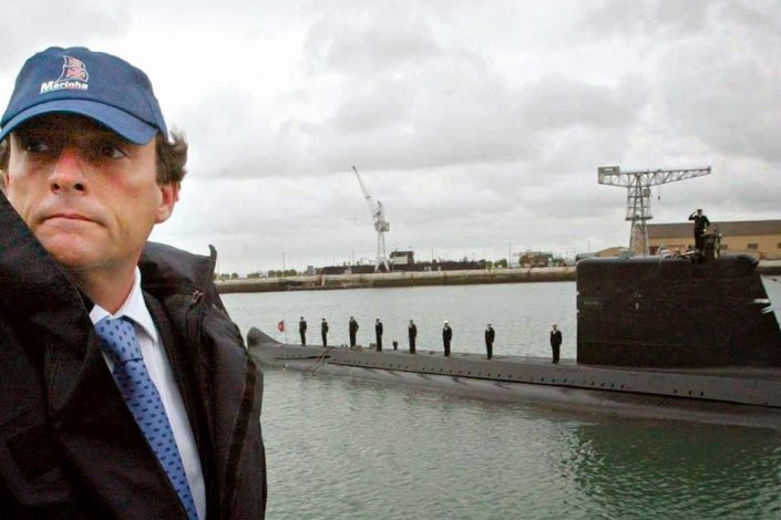 Paulo Portas era ministro da Defesa do governo do PSD e do CDS-PP que decidiu integrar a agressão ao Iraque