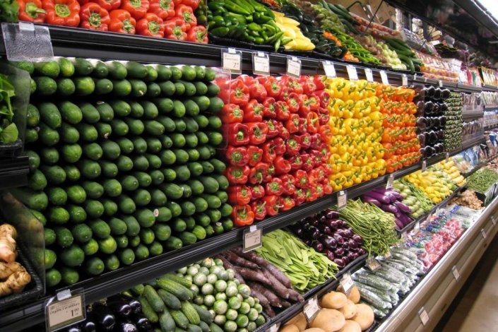 Agricultores protestam contra a «ditadura» dos hipermercados, em defesa da produção nacional