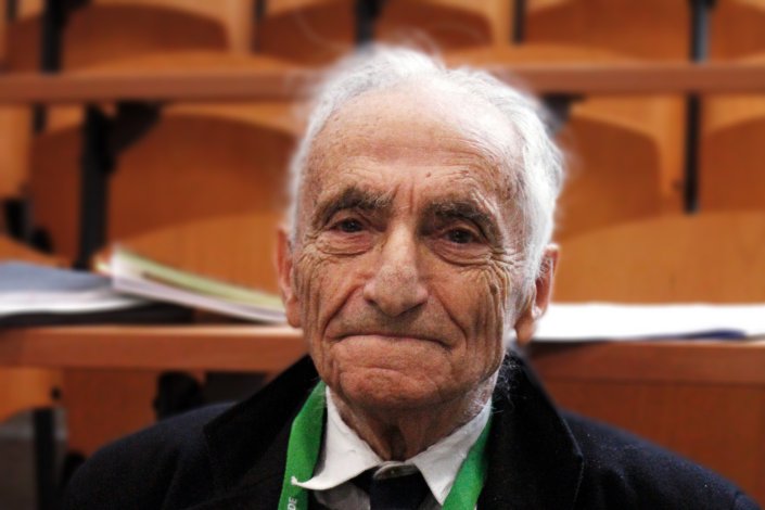 Roland Weyl na Faculdade de Direito de Lisboa, durante os trabalhos da conferência internacional que a APJD e a AIJD realizaram entre 10 e 12 de Novembro