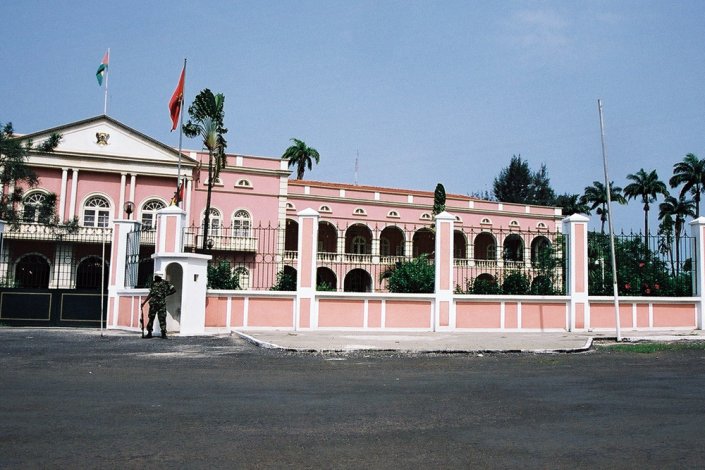 São-tomenses escolheram o novo ocupante do Palácio Presidencial