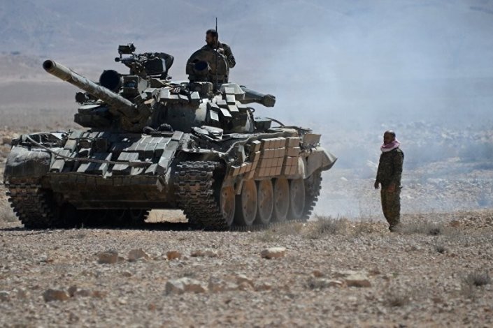 Tropas do Exército Árabe Sírio na região do Eufrates, na província de Deir ez-Zor