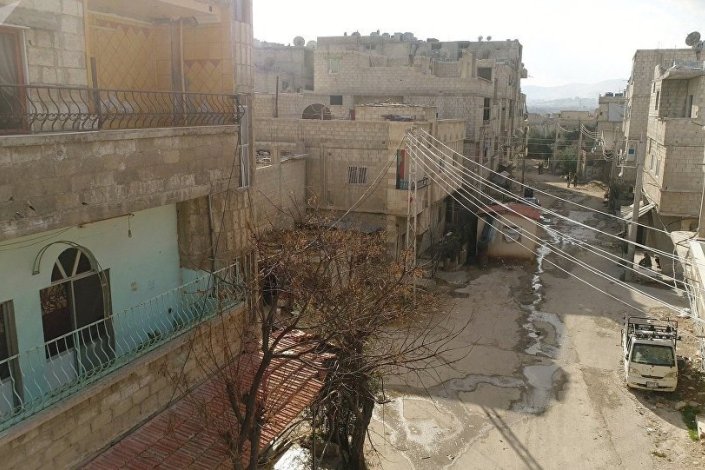 Mais de 1 100 000 pessoas foram evacuadas de Ghouta Oriental desde que o governo sírio pôs a funcionar o corredor humanitário