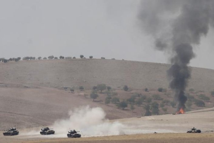 Tanques turcos no Norte da Síria