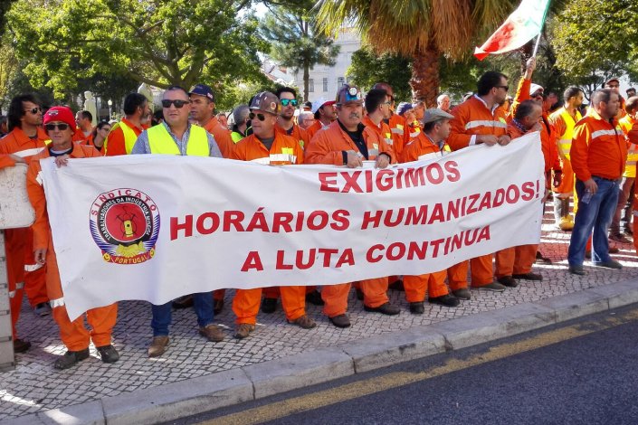 Trabalhadores da Somincor concentrados junto ao Ministério do Trabalho em luta por melhores condições, 10 de Novembro de 2017