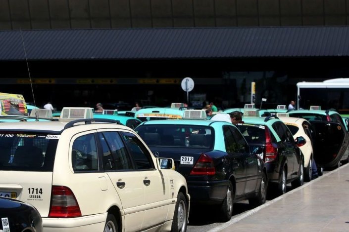 Carlos Ramos defende que o Governo «deve defender ideias, não empresas»