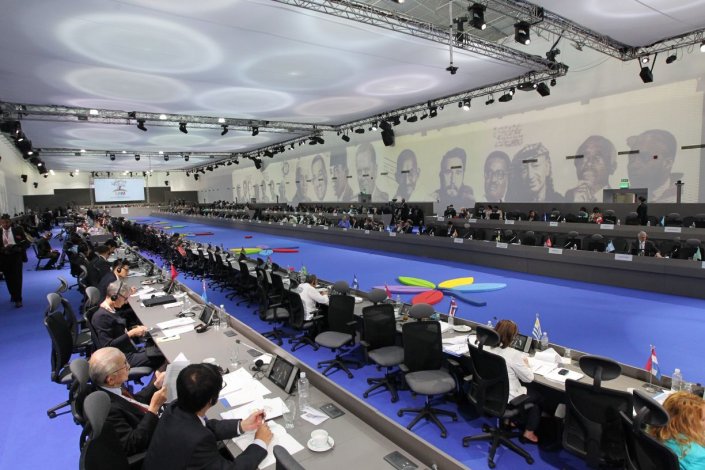 Trabalhos da XVII Cimeira dos Países Não-Alinhados, no Centro de Convenções Hugo Chávez (Ilha Margarita, Venezuela)