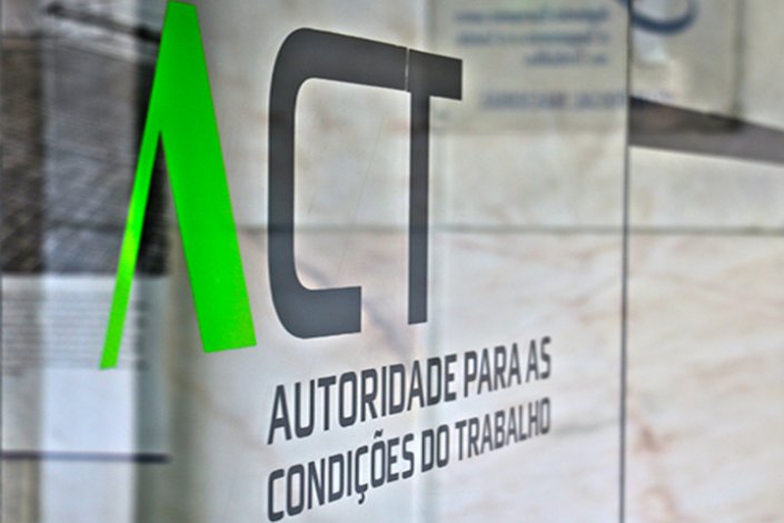 PS e PSD votaram, na AR, contra o projecto do PCP visando o reforço da intervenção e eficácia da ACT