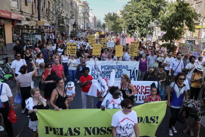 Manifestações foram convocadas por dezenas de associações e colectividade